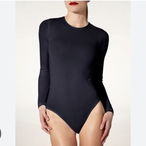 WOLFORD - Berlin Round Neck Bodysuit Black - Small